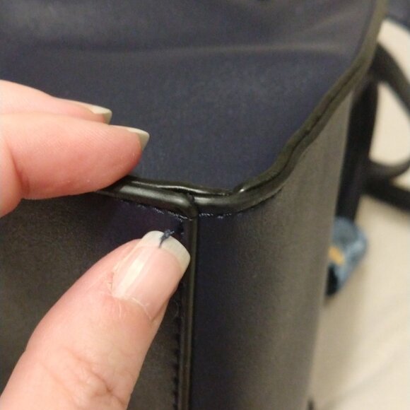 London Fog handbag in Navy Blue - Picture 15 of 16